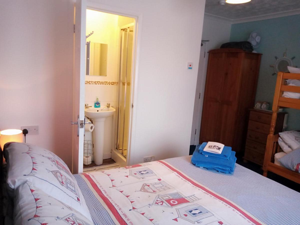 Sandcastles Guest House Great Yarmouth Bagian luar foto